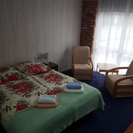 H-Odra Nowa Sol Hotel Luaran gambar